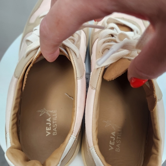 Veja V-10 Silk Quartz Sneakers | Women’s Size 10 - Picture 6 of 10